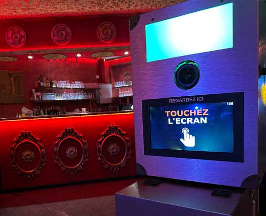 location de borne a selfie pour soirée anniversaire, evf  - Clactaphoto