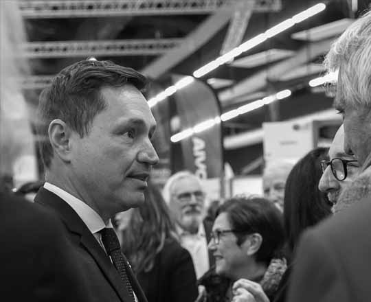 rencontre politique, salon des élus 66 - Clactaphoto Ariege