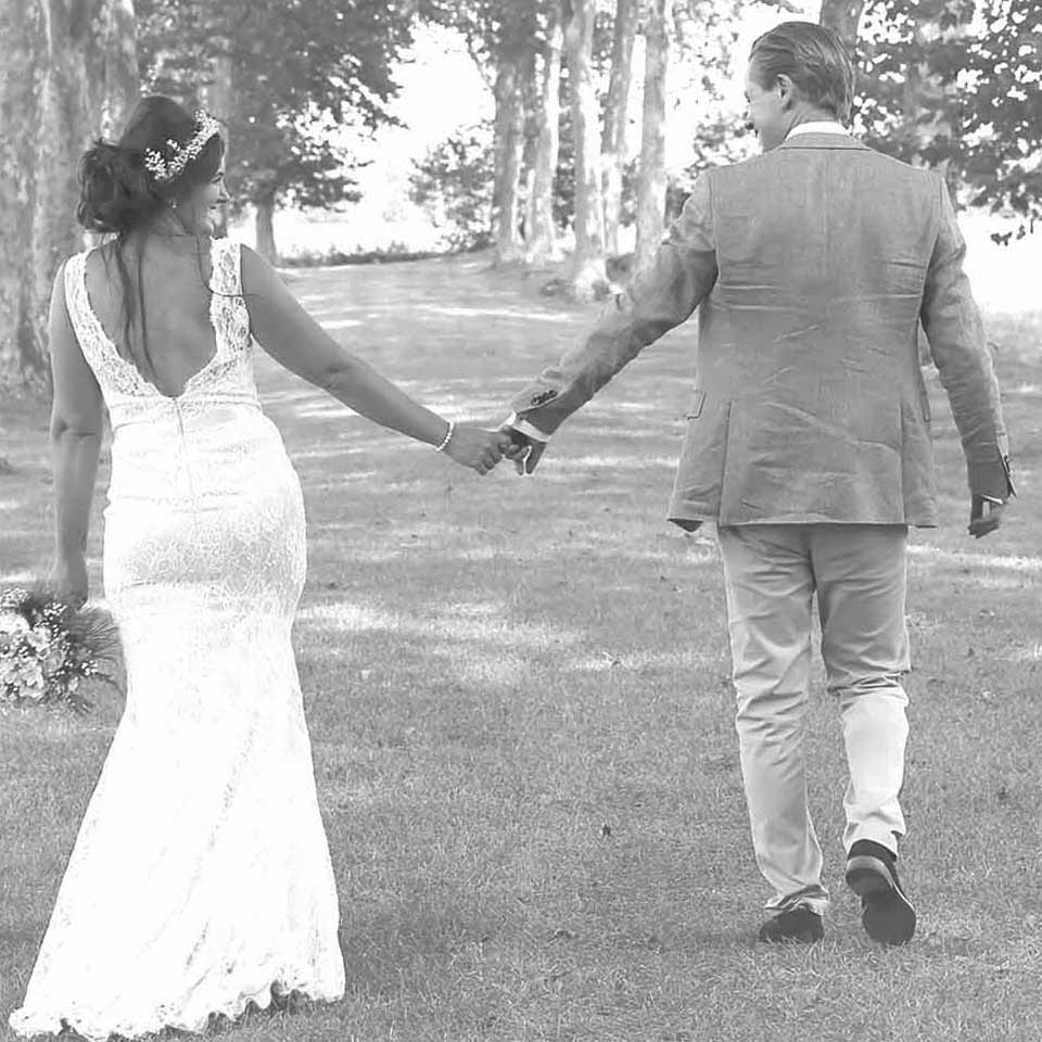 photo couple mariage champêtre en Ariège